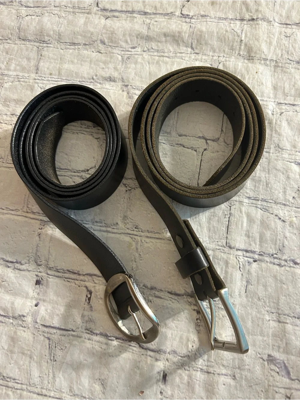 LOT OF (2) BLACK LEATHER CHUNKY SILVER TONE BUCKLES WIDE MEN RUGGED BELTS